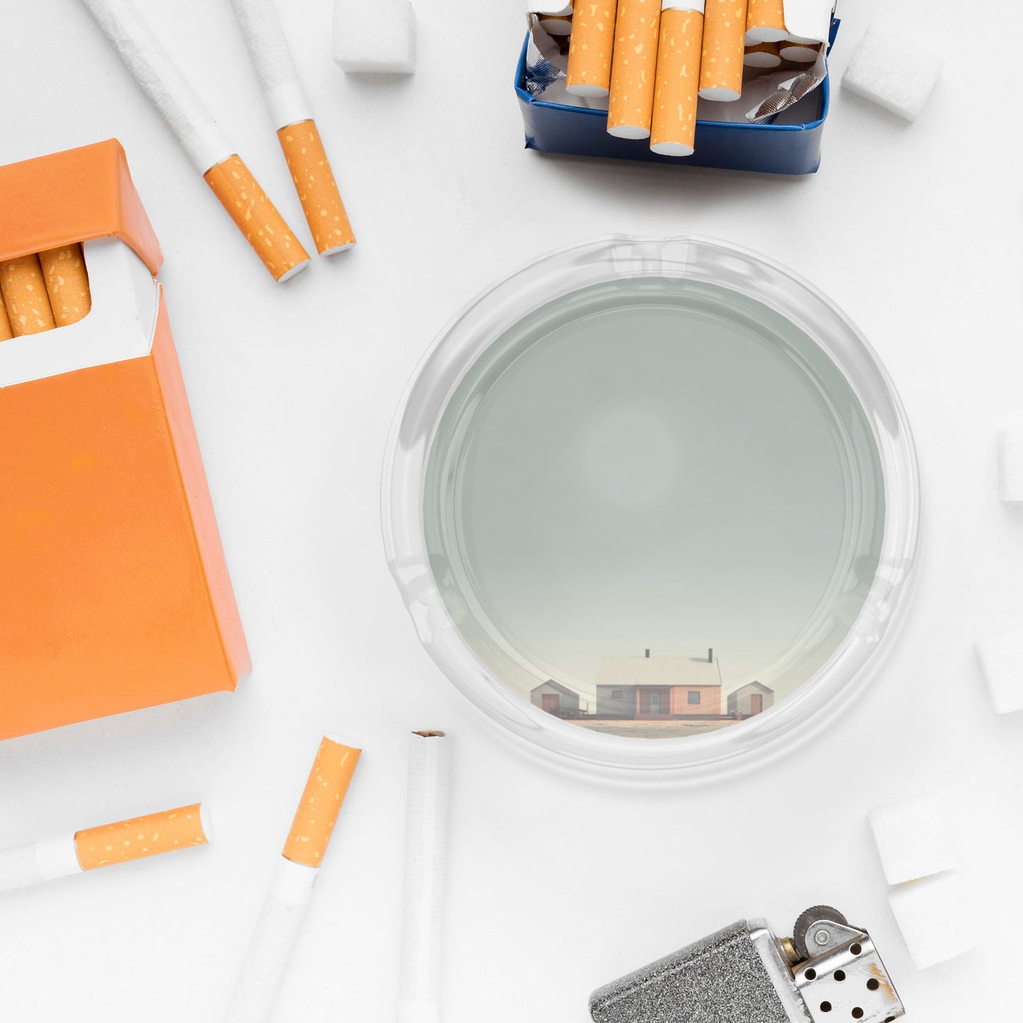 Minimalist Building Illustration Round Glass Ashtray|Clear Heat-Resistant Glass with 3 Cigarette Grooves|Home & Office Decorative Ashtray