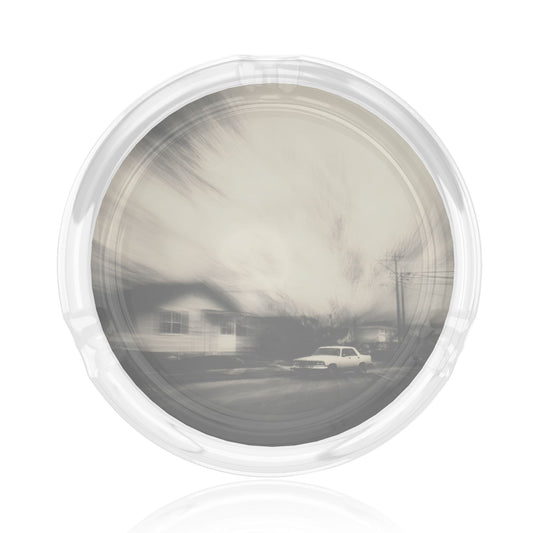 Vintage Street Scene Photography Glass Ashtray｜Round Clear Heat-Resistant Glass with 3 Grooves｜Artistic Ashtray for Home or Office Use